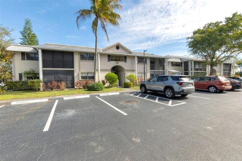 Купить кондоминиум в Майами, Флорида 2 спальни, 84.26м2, № 2005376 - фото 23