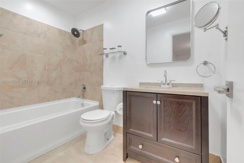 Купить кондоминиум в Майами, Флорида 2 спальни, 84.26м2, № 2005376 - фото 22