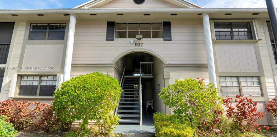 Кондоминиум с 2 спальнями в Майами, Флорида № 2005376