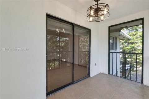 Купить кондоминиум в Майами, Флорида 2 спальни, 84.26м2, № 2005376 - фото 15