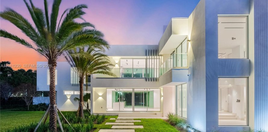 Villa ou maison à Weston, Floride 6 chambres, 839.37 m2 № 2074676