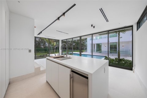 Villa ou maison à vendre à Weston, Floride: 6 chambres, 839.37 m2 № 2074676 - photo 16