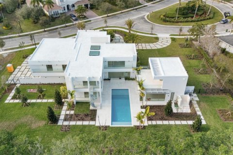 Villa ou maison à vendre à Weston, Floride: 6 chambres, 839.37 m2 № 2074676 - photo 3