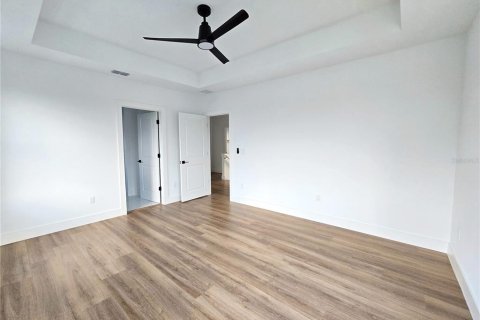 House in Tampa, Florida 5 bedrooms, 222.32 sq.m. № 1773428 - photo 20