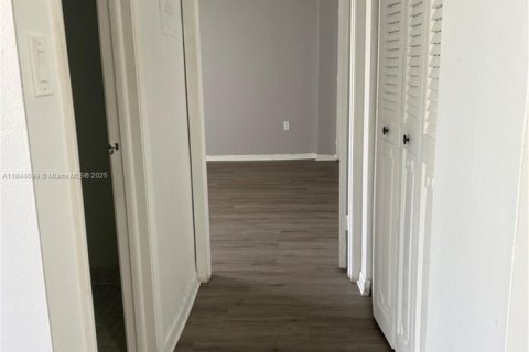 Copropriété à louer à Sunny Isles Beach, Floride: 1 chambre, 81.75 m2 № 1839331 - photo 8