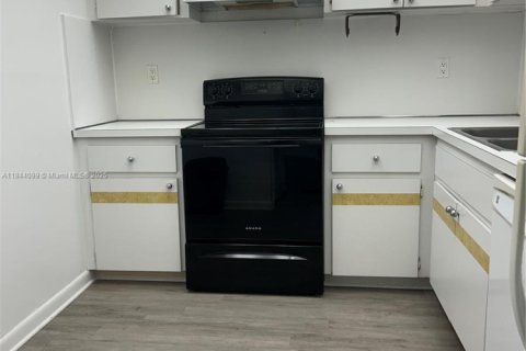 Copropriété à louer à Sunny Isles Beach, Floride: 1 chambre, 81.75 m2 № 1839331 - photo 7