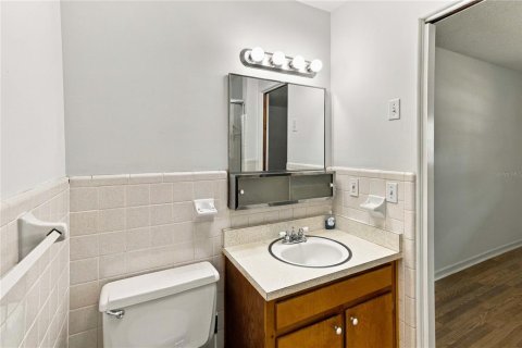 House in Orlando, Florida 3 bedrooms, 162.3 sq.m. № 2393423 - photo 21