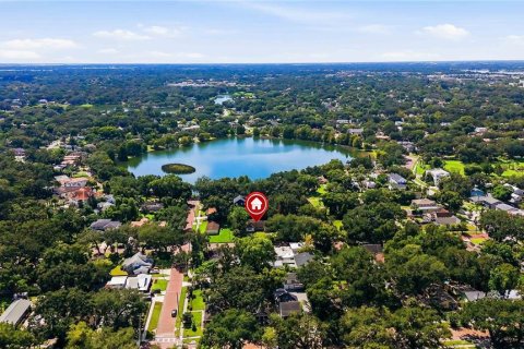 House in Orlando, Florida 3 bedrooms, 162.3 sq.m. № 2393423 - photo 4