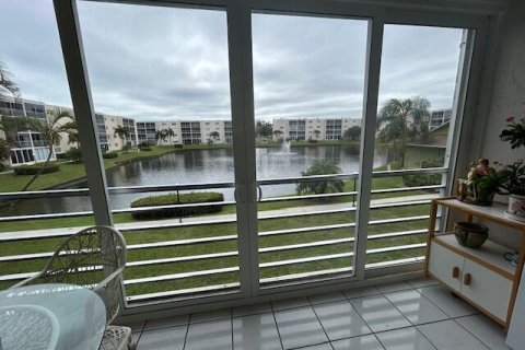 Condo in Dania Beach, Florida, 2 bedrooms  № 2175670 - photo 17