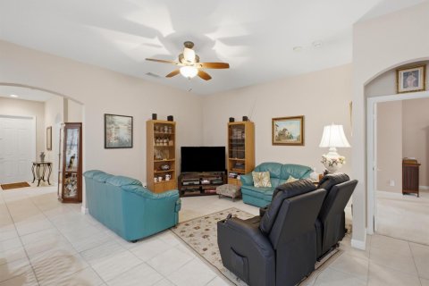 Villa ou maison à vendre à Port St. Lucie, Floride: 4 chambres, 191.01 m2 № 2407697 - photo 9
