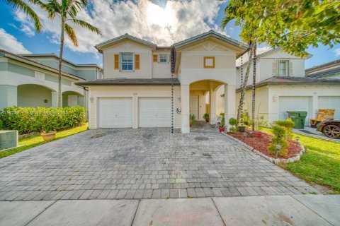 Casa en venta en Homestead, Florida, 5 dormitorios, 250.19 m2 № 1871360 - foto 2