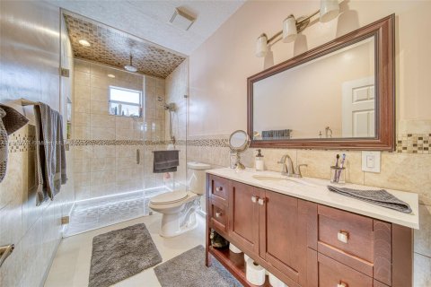 Casa en venta en Homestead, Florida, 5 dormitorios, 250.19 m2 № 1871360 - foto 25