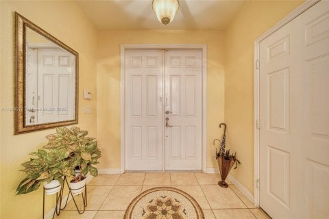 Casa en venta en Homestead, Florida, 5 dormitorios, 250.19 m2 № 1871360 - foto 4
