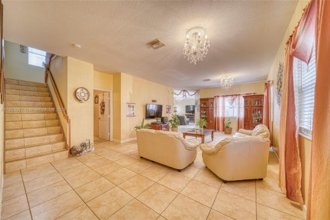 Casa en venta en Homestead, Florida, 5 dormitorios, 250.19 m2 № 1871360 - foto 7