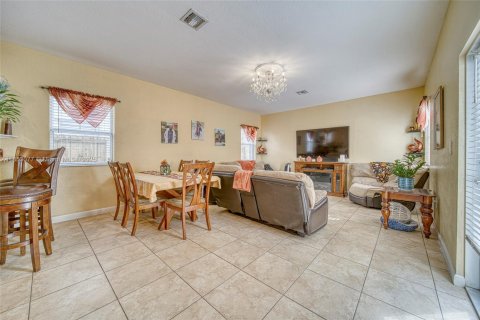Casa en venta en Homestead, Florida, 5 dormitorios, 250.19 m2 № 1871360 - foto 8