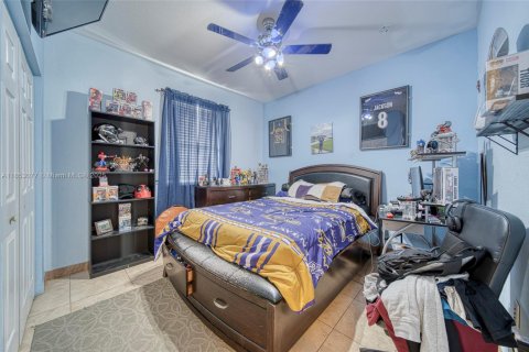 Casa en venta en Homestead, Florida, 5 dormitorios, 250.19 m2 № 1871360 - foto 23