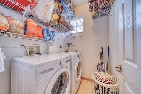 Casa en venta en Homestead, Florida, 5 dormitorios, 250.19 m2 № 1871360 - foto 20