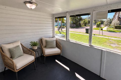 Immobilier commercial à vendre à Largo, Floride: 5 chambres, 116.5 m2 № 2410358 - photo 6