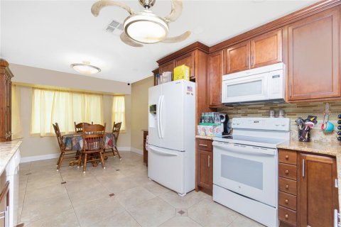 Casa en venta en Port Charlotte, Florida, 3 dormitorios, 152.64 m2 № 1817907 - foto 9