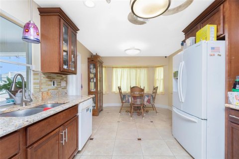 Casa en venta en Port Charlotte, Florida, 3 dormitorios, 152.64 m2 № 1817907 - foto 10