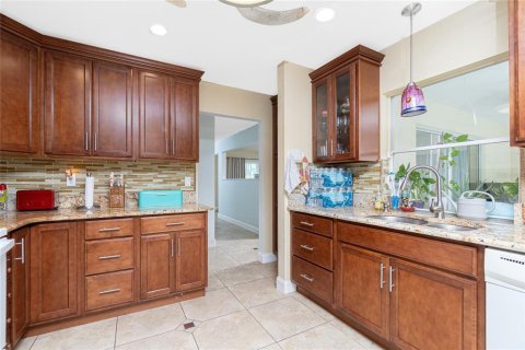 Casa en venta en Port Charlotte, Florida, 3 dormitorios, 152.64 m2 № 1817907 - foto 16