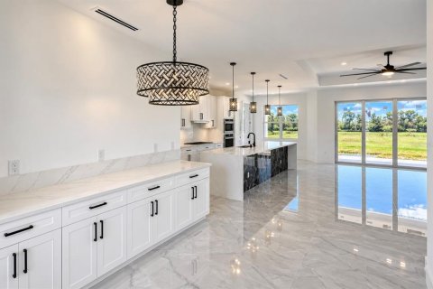 Casa en venta en Punta Gorda, Florida, 4 dormitorios, 188.78 m2 № 2381294 - foto 15