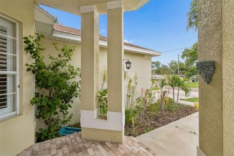 House in Pinellas Park, Florida 4 bedrooms, 181.81 sq.m. № 2222088 - photo 10