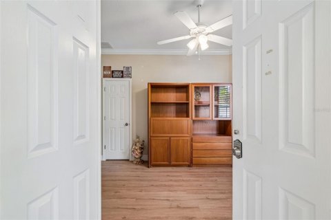 House in Pinellas Park, Florida 4 bedrooms, 181.81 sq.m. № 2222088 - photo 19