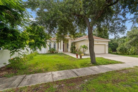House in Pinellas Park, Florida 4 bedrooms, 181.81 sq.m. № 2222088 - photo 4