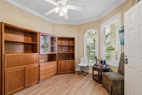 House in Pinellas Park, Florida 4 bedrooms, 181.81 sq.m. № 2222088 - photo 20