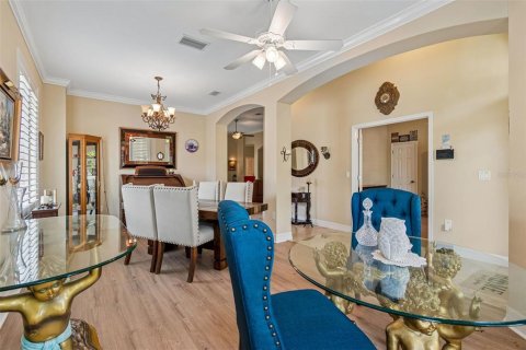 House in Pinellas Park, Florida 4 bedrooms, 181.81 sq.m. № 2222088 - photo 15
