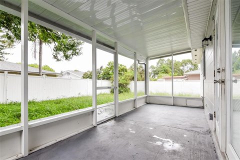 Casa en alquiler en Tarpon Springs, Florida, 3 dormitorios, 147.34 m2 № 1573048 - foto 14