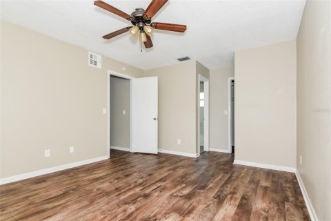 Casa en alquiler en Tarpon Springs, Florida, 3 dormitorios, 147.34 m2 № 1573048 - foto 8