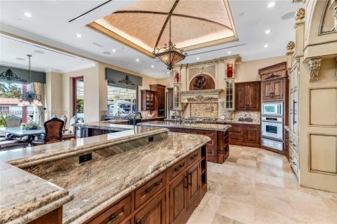 Casa en venta en Boca Raton, Florida, 7 dormitorios, 1058.62 m2 № 2013468 - foto 23