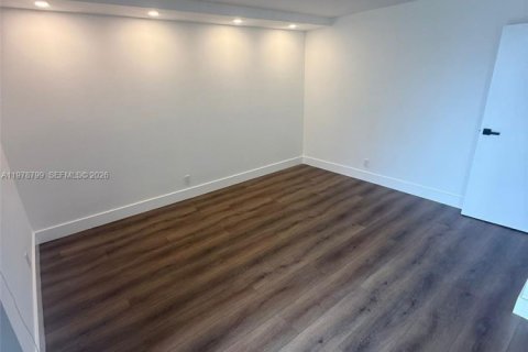 Copropriété à louer à Hallandale Beach, Floride: 2 chambres, 94.76 m2 № 2044538 - photo 8