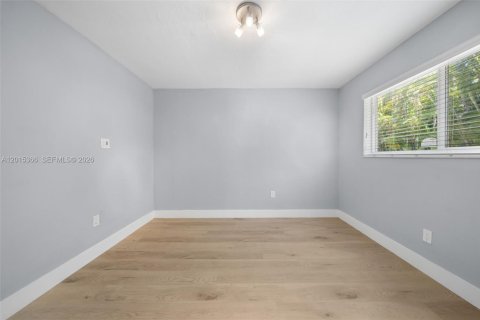 Copropriété à louer à South Miami, Floride: 1 chambre, 47.38 m2 № 2171360 - photo 6