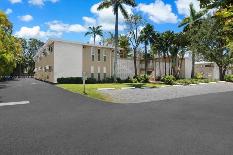 Copropriété à louer à South Miami, Floride: 1 chambre, 47.38 m2 № 2171360 - photo 17