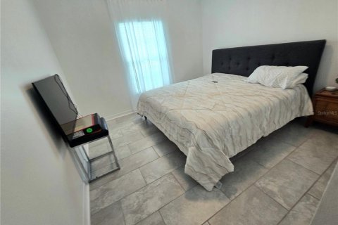 Villa ou maison à vendre à Kissimmee, Floride: 4 chambres, 171.22 m2 № 2148083 - photo 17
