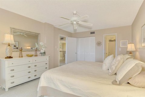 Condo in Bradenton, Florida, 2 bedrooms  № 2196906 - photo 12
