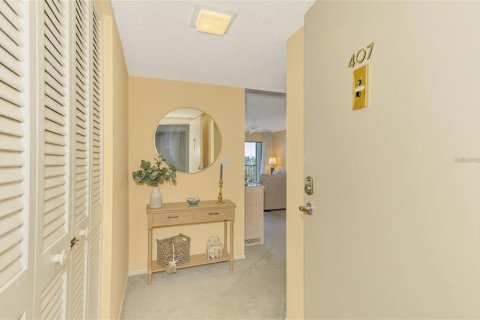Condo in Bradenton, Florida, 2 bedrooms  № 2196906 - photo 3