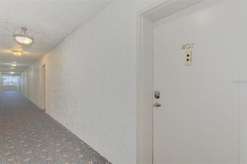 Condo in Bradenton, Florida, 2 bedrooms  № 2196906 - photo 2
