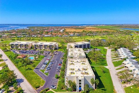 Condo in Bradenton, Florida, 2 bedrooms  № 2196906 - photo 20