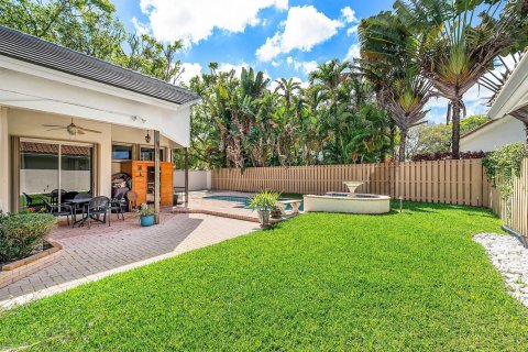 House in Boca Raton, Florida 3 bedrooms, 225.38 sq.m. № 2146434 - photo 20