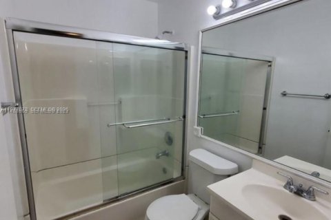 Copropriété à vendre à Coral Springs, Floride: 2 chambres, 74.32 m2 № 2041548 - photo 9