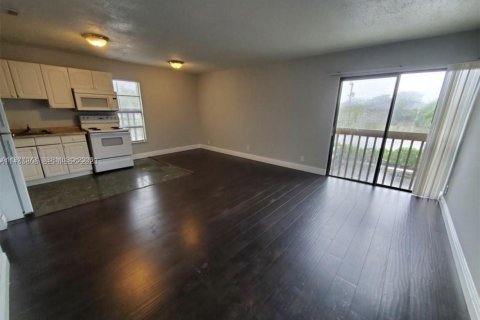 Copropriété à vendre à Coral Springs, Floride: 2 chambres, 74.32 m2 № 2041548 - photo 4