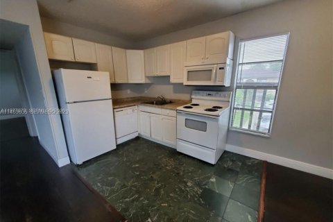 Copropriété à vendre à Coral Springs, Floride: 2 chambres, 74.32 m2 № 2041548 - photo 3