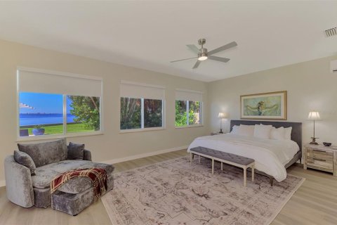 Villa ou maison à louer à Sarasota, Floride: 4 chambres, 279.82 m2 № 2425721 - photo 19