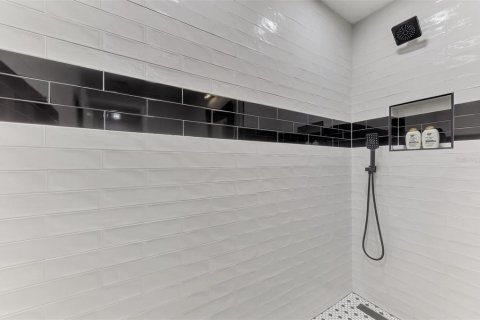 Villa ou maison à louer à Sarasota, Floride: 4 chambres, 279.82 m2 № 2425721 - photo 29