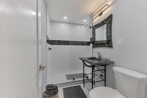 Villa ou maison à louer à Sarasota, Floride: 4 chambres, 279.82 m2 № 2425721 - photo 28