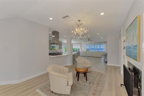 Villa ou maison à louer à Sarasota, Floride: 4 chambres, 279.82 m2 № 2425721 - photo 4